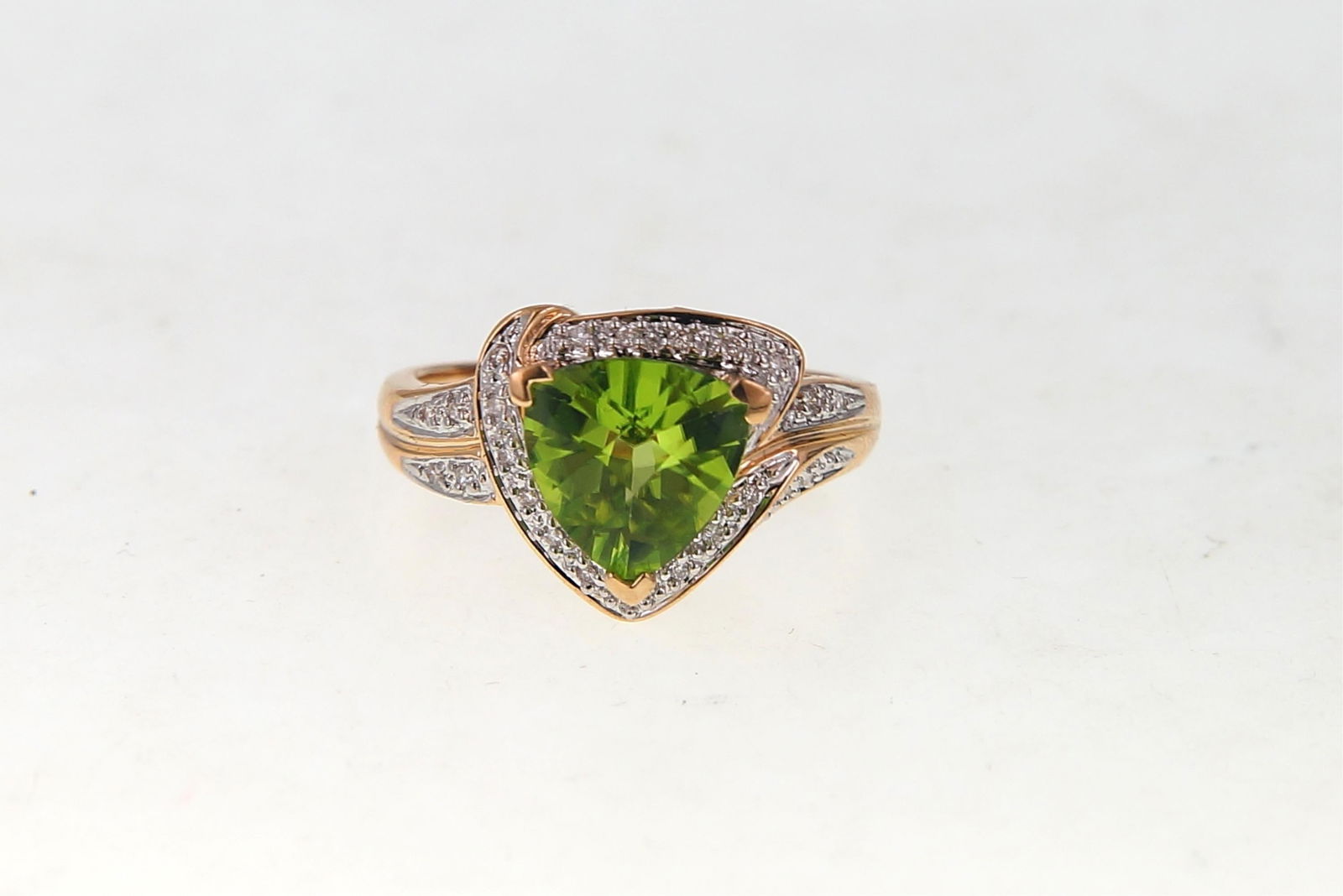 14KT GOLD TRILLIANT CUT PERIDOT &