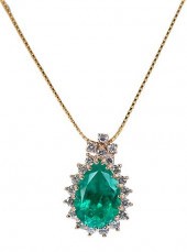 14KT. PEAR SHAPE EMERALD AND D