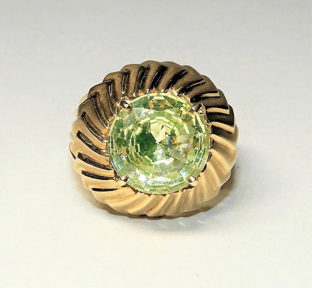 14KT YELLOW GOLD LIGHT GREEN