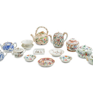 15 Chinese Porcelain Tea Wares