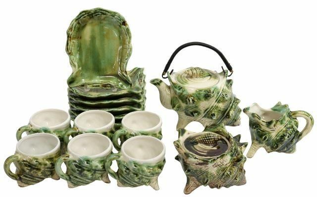 (15) MAJOLICA CONCH & OYSTER