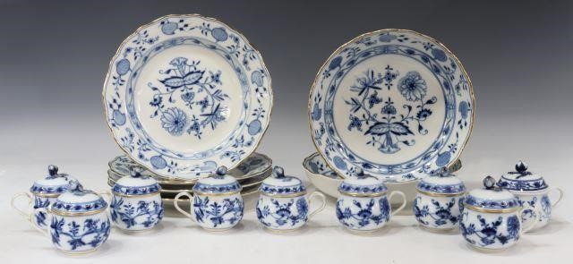(15) MEISSEN GILT BLUE ONION