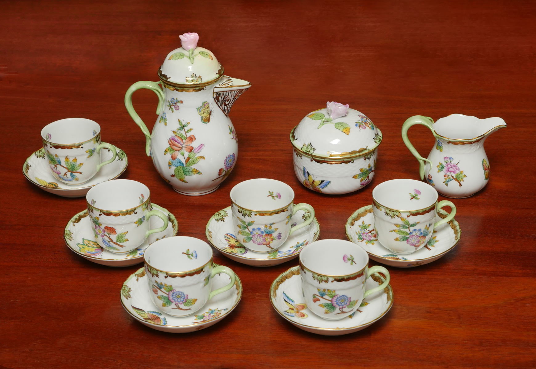 15 PC. HEREND QUEEN VICTORIA