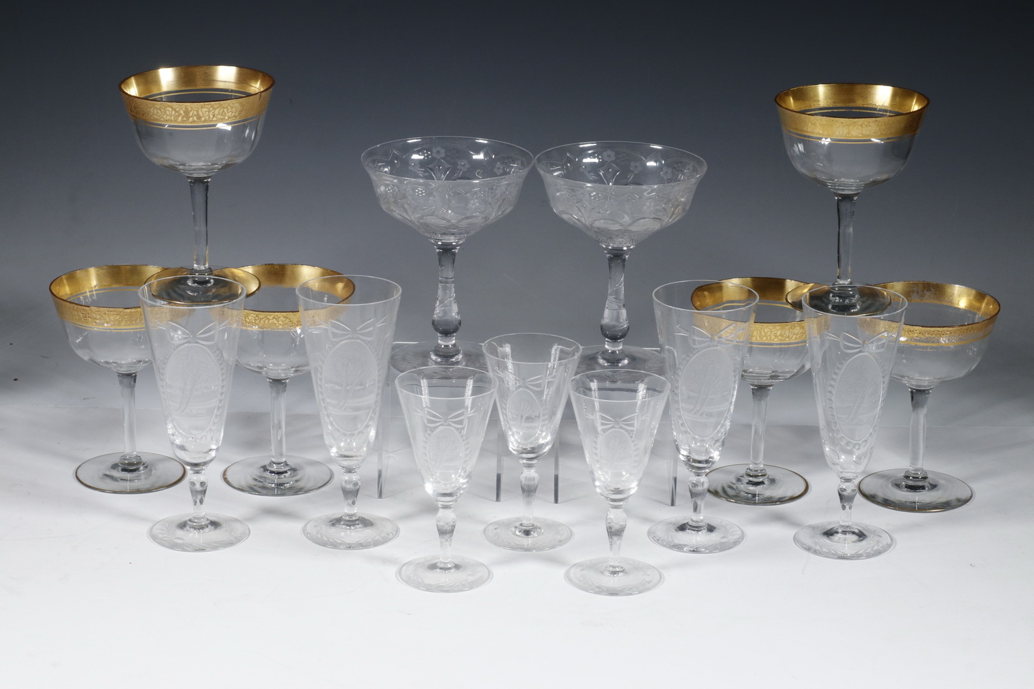 (15 PCS) CRYSTAL STEMWARE Group