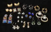 (15 PRS) EARRINGS Lot of Assor