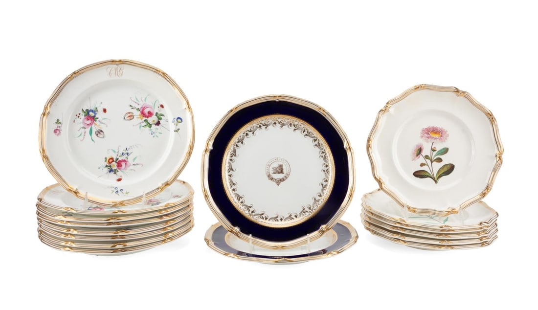 16 DAVENPORT FLORAL AND ARMORIAL
