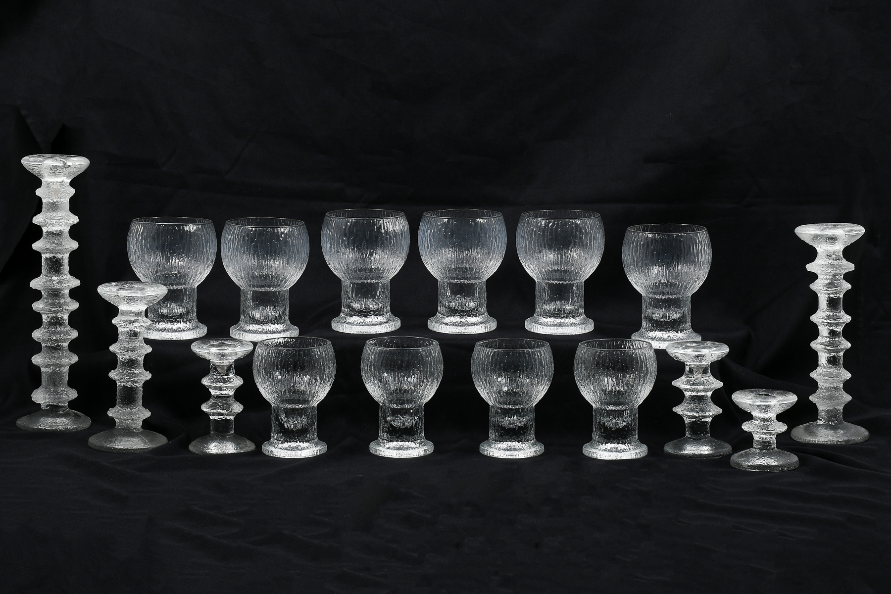 16 PC. IITTALA FESTIVO GLASS BY