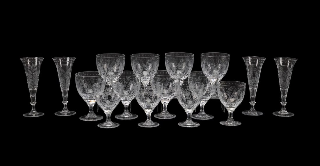 16 PIECE SET OF WILLIAM YEOWARD