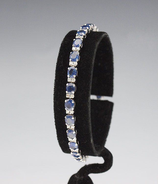 16.25 CT SAPPHIRE BRACELET WITH 1