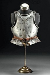 16TH C. SPANISH IRON CUIRASS A