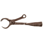 16TH CENTURY RAVENS CLAW IRON
