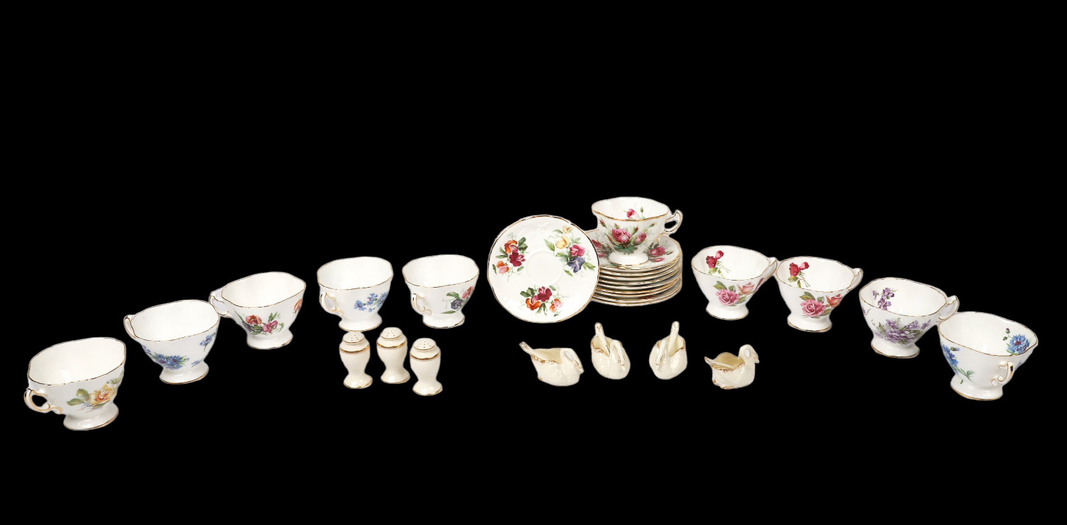 (17) Pcs porcelain, c/o (10)