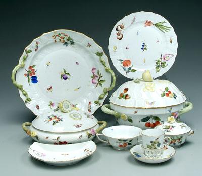 170 pieces Herend china: Market