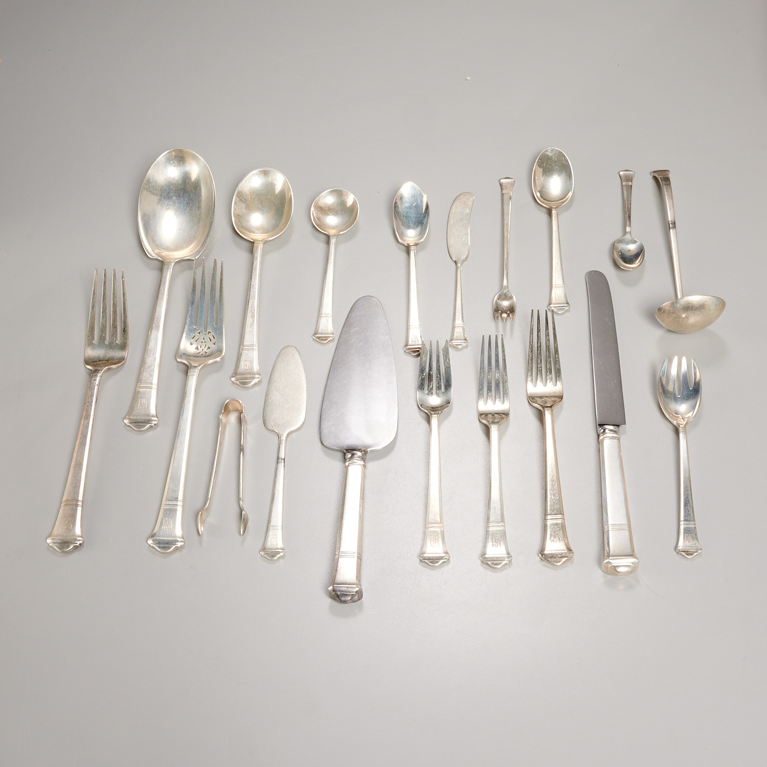 (174) PIECE TIFFANY WINDHAM