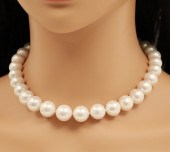 17.5" GRADUATING PEARL NECKLAC