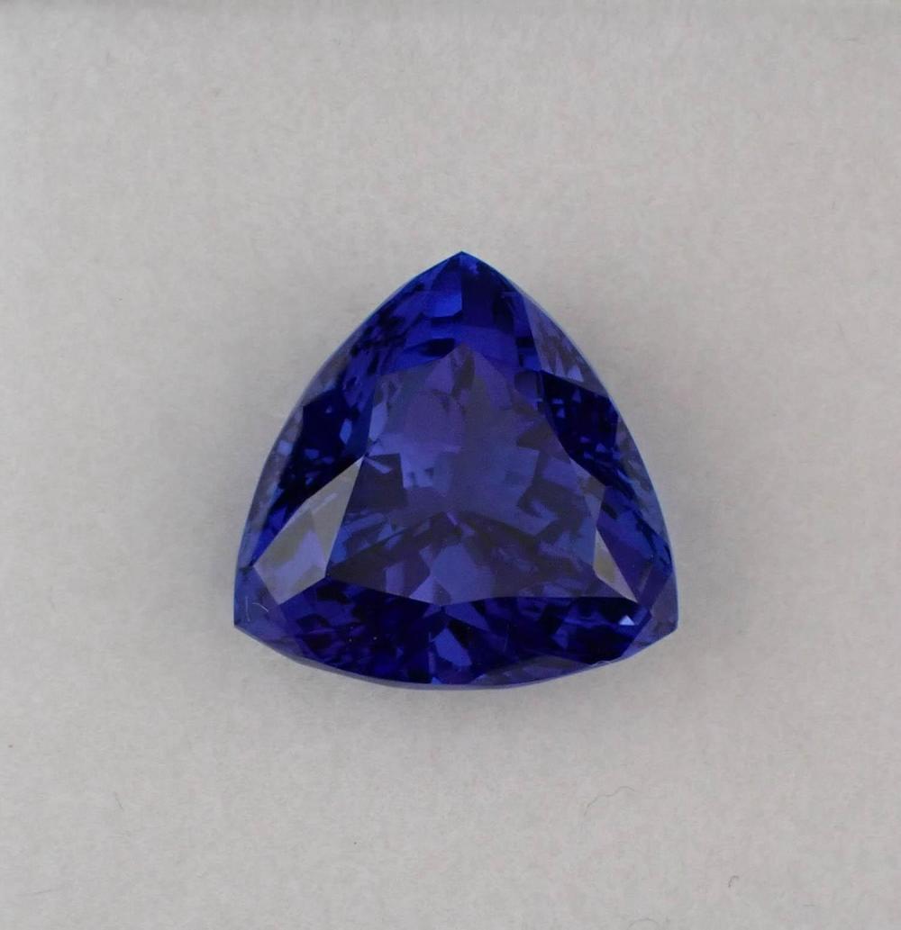 17.73 CARAT LOOSE TANZANITE