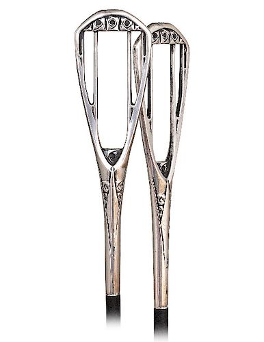179. SILVER ART NOUVEAU CANE -CA.