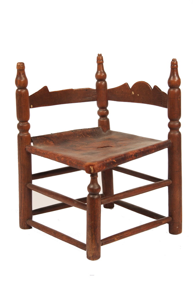 17TH C CHILD'S CORNER CHAIR - Early