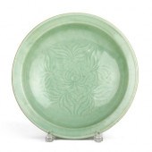 17TH C. CHINESE LONGQUAN CELAD