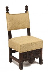 17TH C ENGLISH LOW CHAIR - Tud
