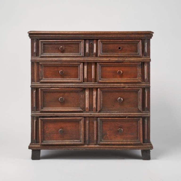 17TH C. OAK PANELLED CHESTA Charles