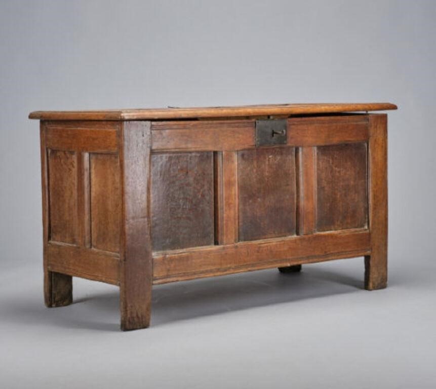 17TH C. OAK PANELLED DOWER