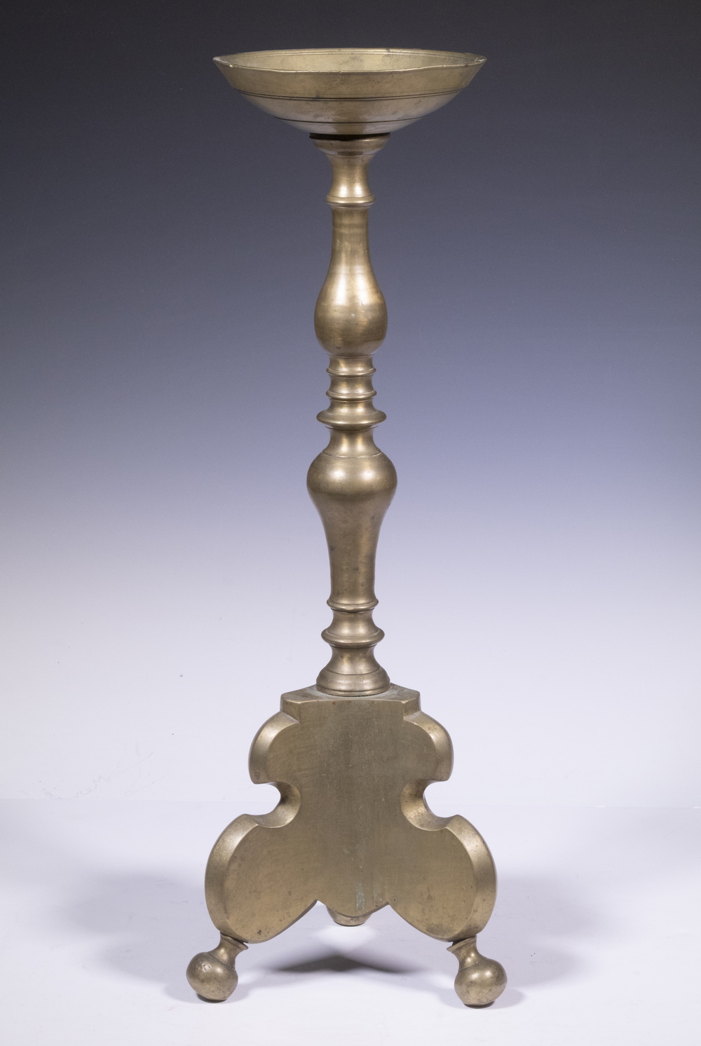 17TH C. PRICKET CANDLESTICK A