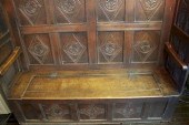 17TH CENTURY ENGLISH OAK SETTL