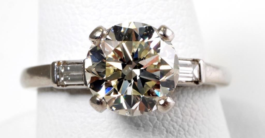 1.8 CARAT DIAMOND RING ROUND,