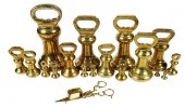 18 ENGLISH BRASS WEIGHTS AND S
