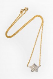 18 KARAT GOLD AND DIAMOND STAR