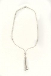 18 KARAT WHITE GOLD & DIAMOND