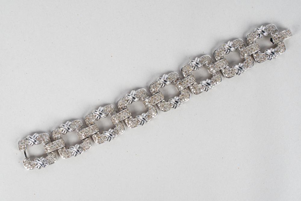 18 KARAT WHITE GOLD & DIAMOND
