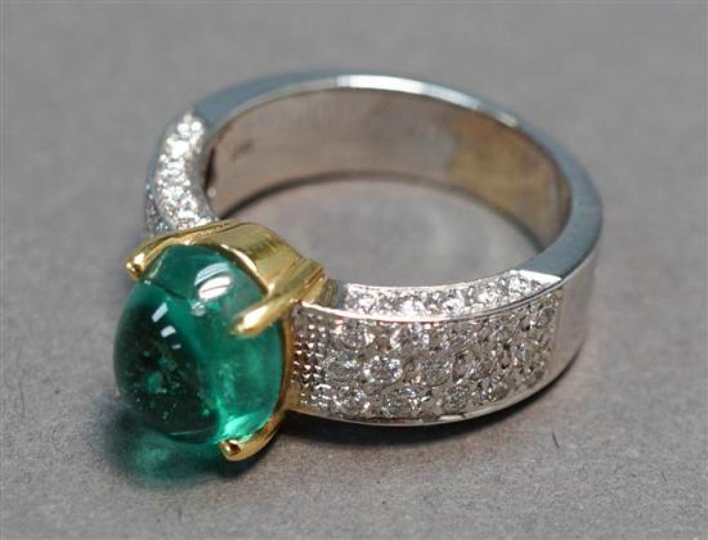 18-KARAT WHITE-GOLD, CABOCHON
