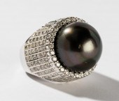 18 KARAT WHITE GOLD, DIAMOND A