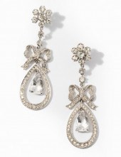 18 KARAT WHITE GOLD, DIAMOND A