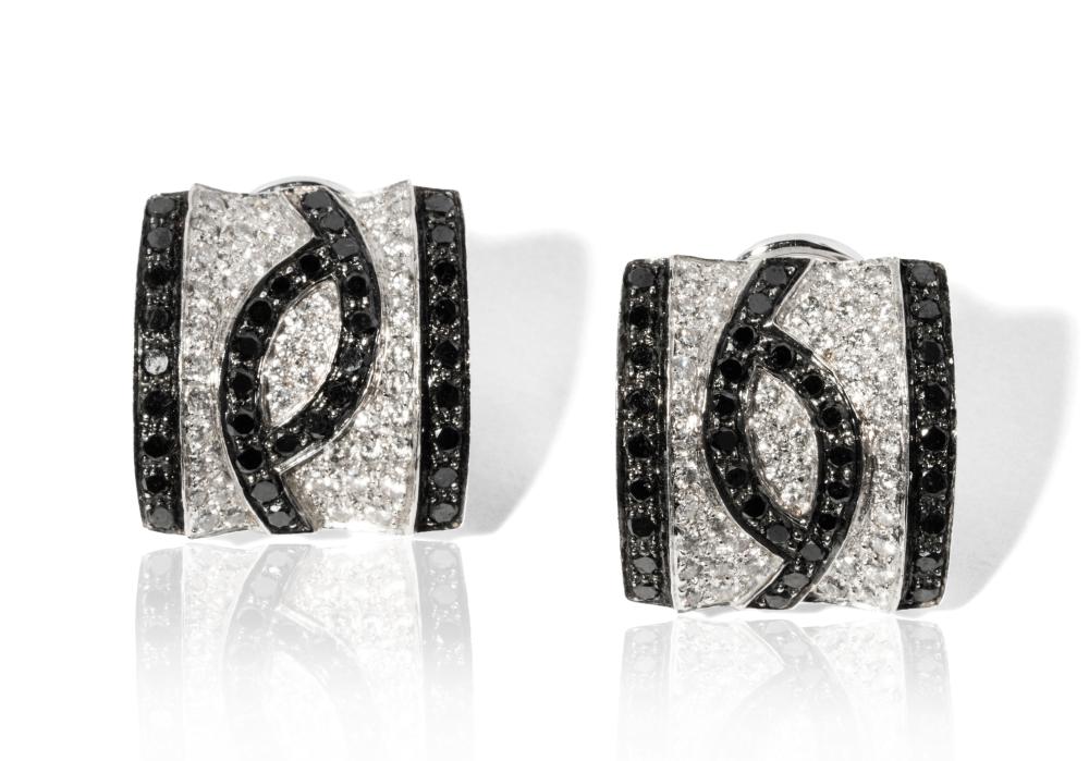 18 KARAT WHITE GOLD, DIAMOND, AND