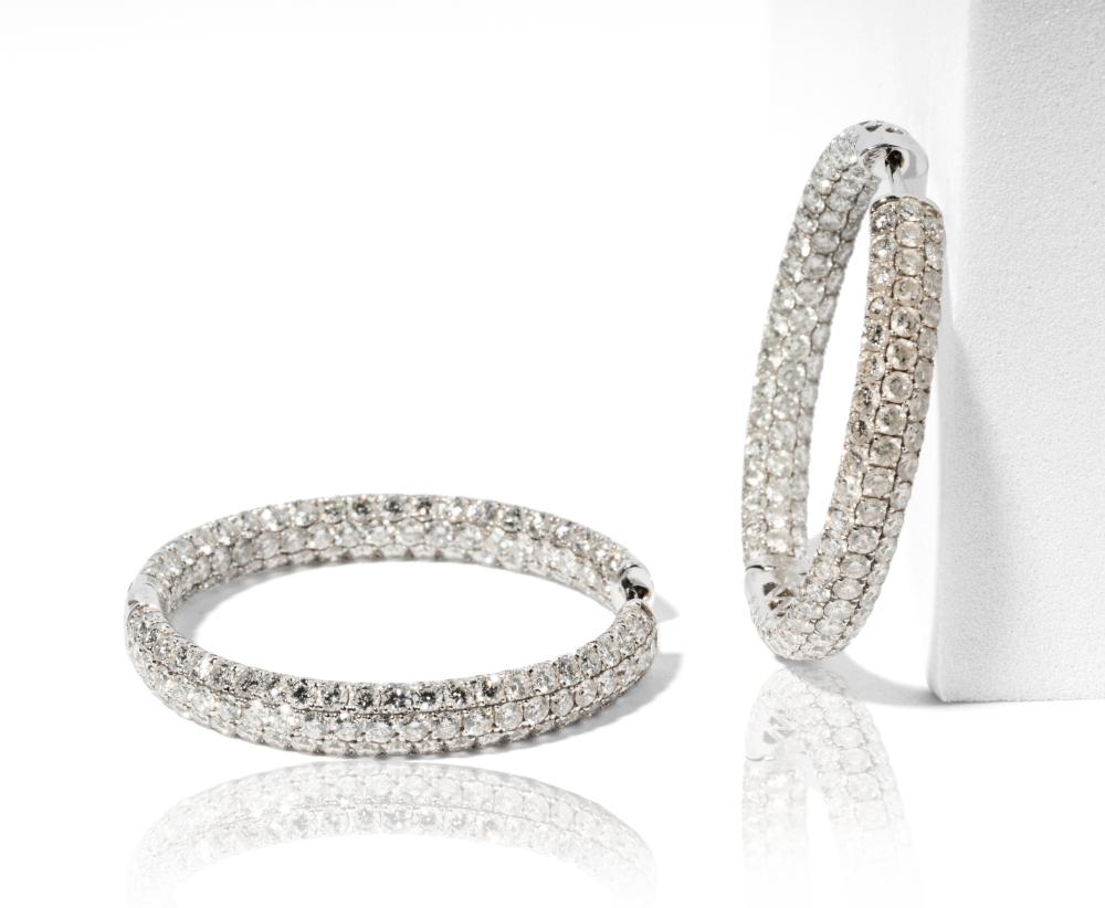 18 KARAT WHITE GOLD DIAMOND HOOP