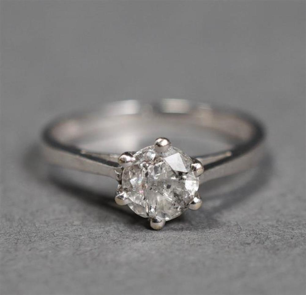 18-KARAT WHITE-GOLD SOLITAIRE