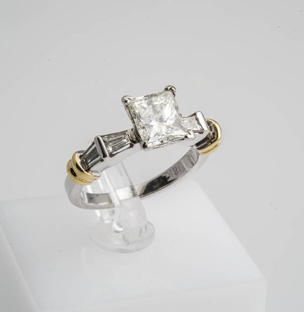 18-KARAT WHITE-GOLD, YELLOW-GOLD