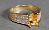 18 KARAT YELLOW GOLD AND DIAMO