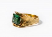 18 KARAT YELLOW GOLD AND GREEN