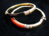 18 karat yellow gold bangle br