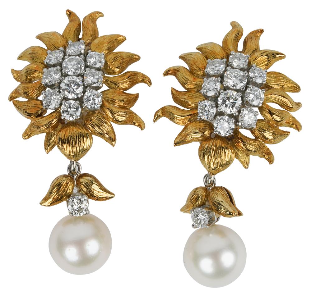 18 KARAT YELLOW GOLD, DIAMOND, &