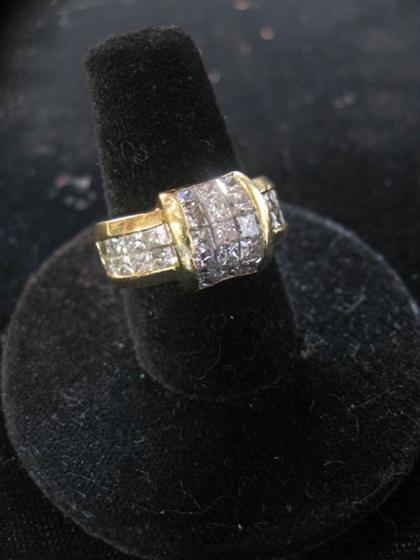 18 karat yellow gold diamond ring