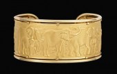 18 karat yellow gold elephant