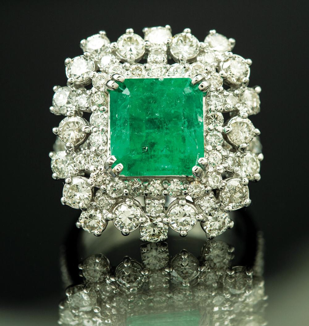 18 KT. GOLD, EMERALD AND DIAMOND