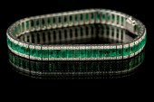 18 KT. GOLD, EMERALD, DIAMOND