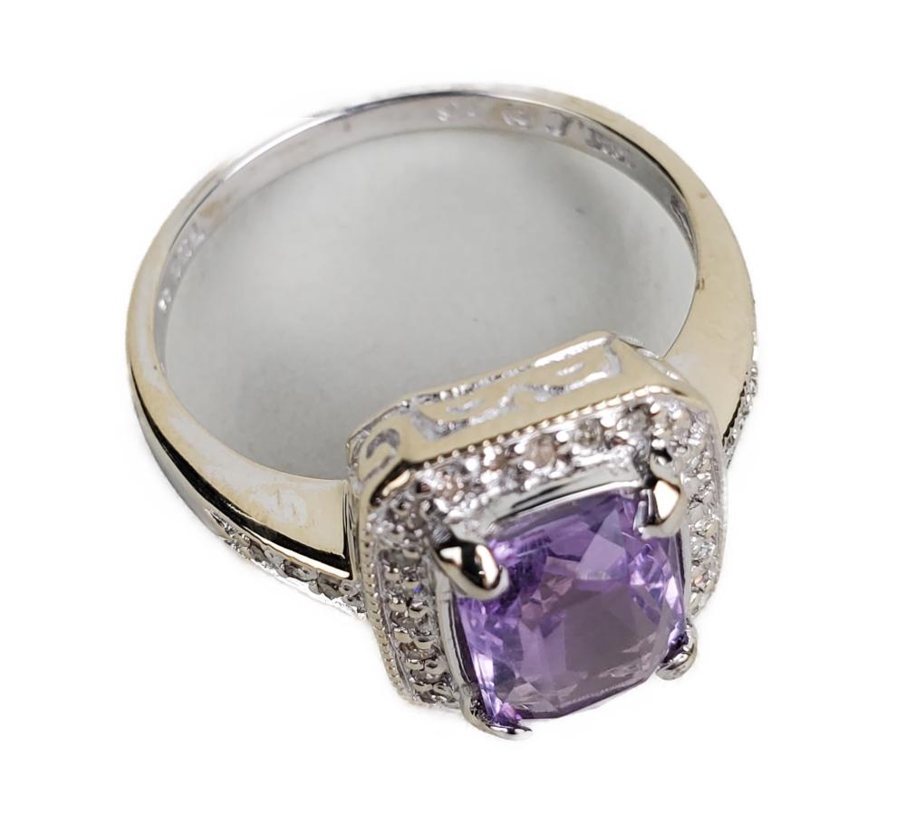 18 KT WHITE GOLD, AMYTHEST, AND