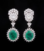 18 KT. WHITE GOLD, EMERALD AND